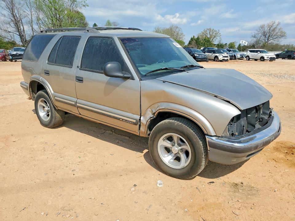 46471636 :رقم المزاد ، 1GNCS13W1W2292310 vin ، 1998 Chevrolet Blazer مزاد بيع