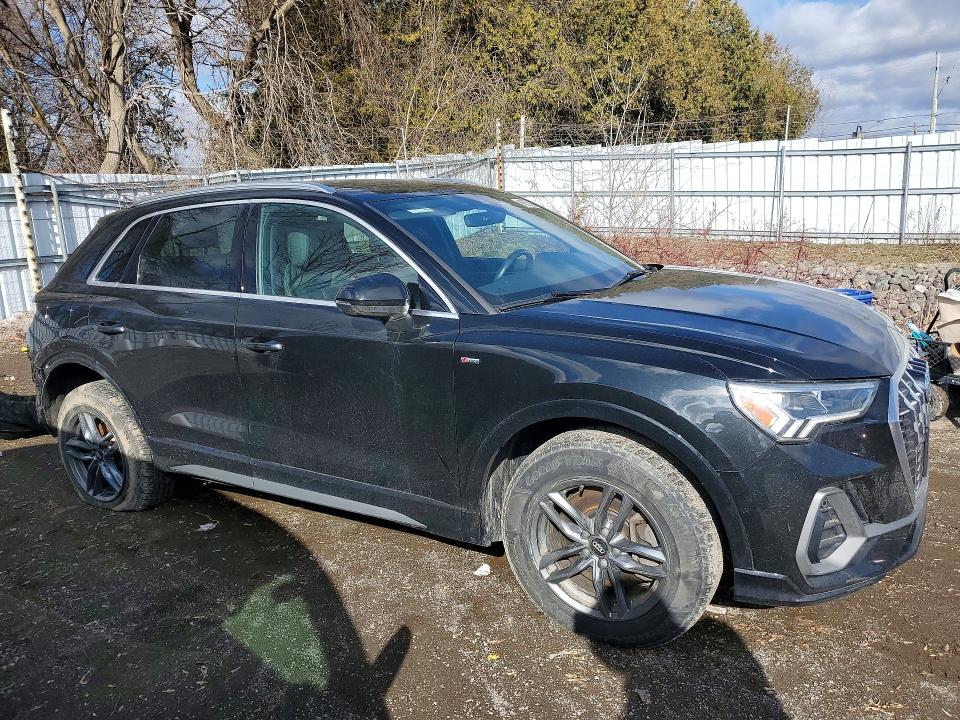 42078996 :رقم المزاد ، WA1EECF38L1033914 vin ، 2020 Audi Q3 مزاد بيع