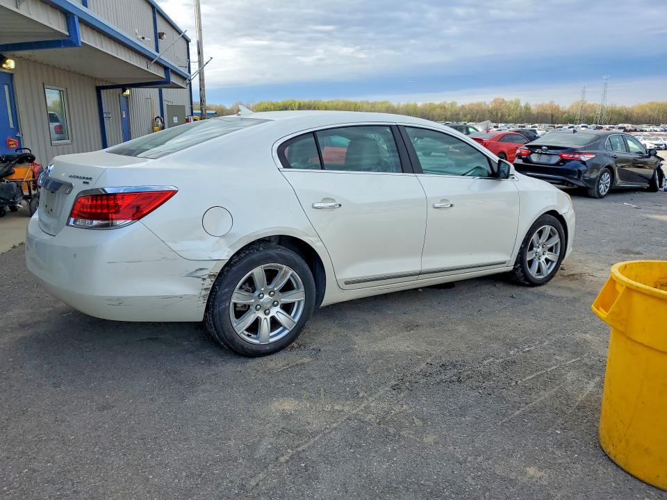 2011 Buick Lacrosse მანქანა იყიდება აუქციონზე, vin: 1G4GC5ED5BF274451, აუქციონის ნომერი: 47370406
