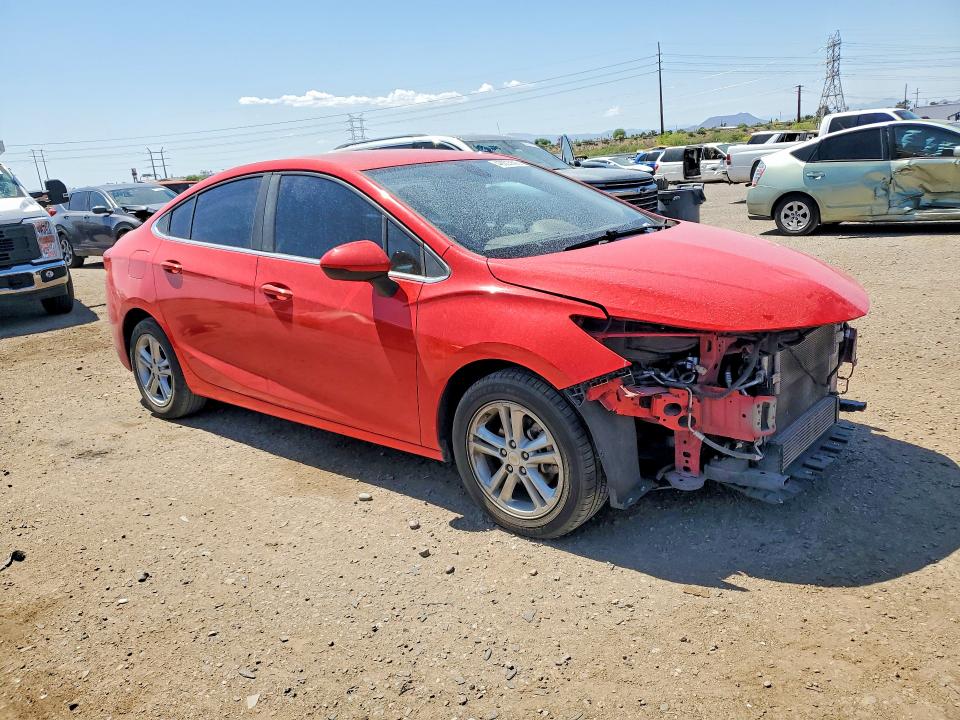48003696 :رقم المزاد ، 1G1BE5SM7H7119828 vin ، 2017 Chevrolet Cruze مزاد بيع