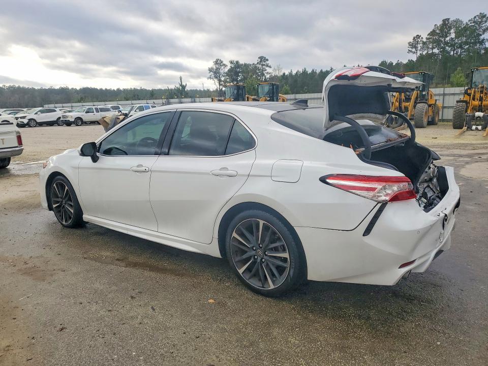 Продаж на аукціоні авто 2020 Toyota Camry, vin: 4T1KZ1AK2LU035572, номер лоту: 45909486