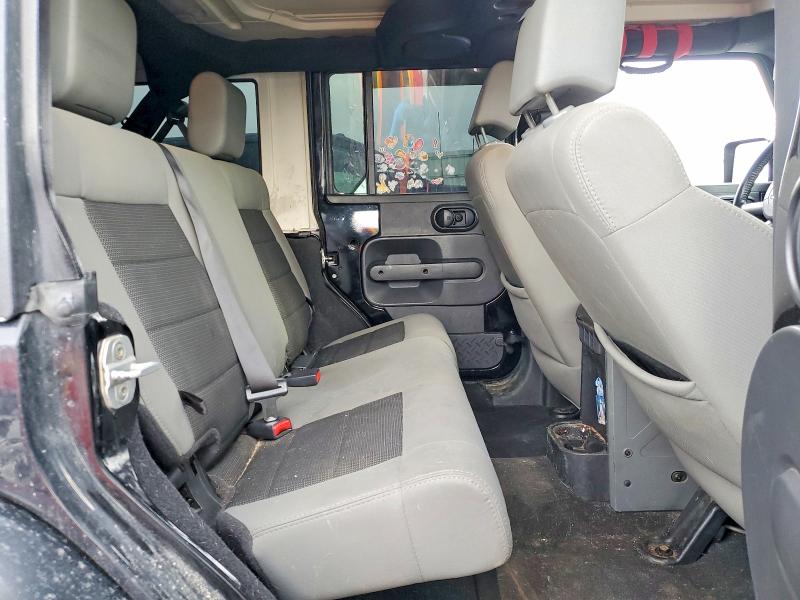 47035716 :رقم المزاد ، 1J4BA5H18AL205673 vin ، 2010 Jeep Wrangler Unlimited مزاد بيع