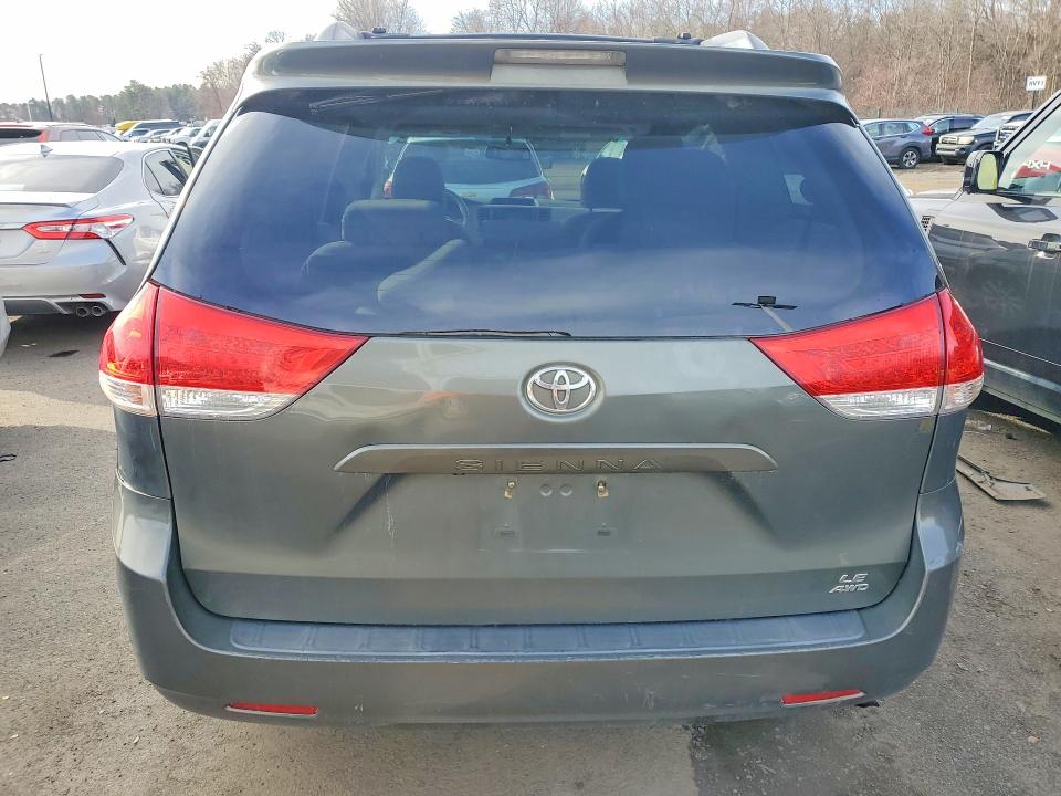 Продажа на аукционе авто 2013 Toyota Sienna, vin: 5TDJK3DC2DS060224, номер лота: 46867336