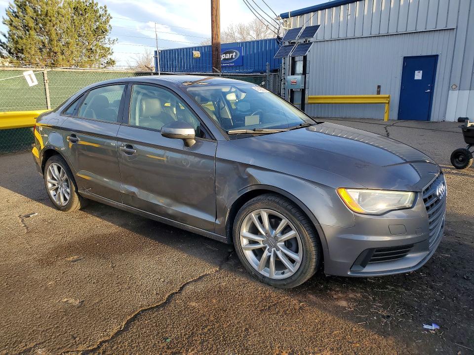 Продаж на аукціоні авто 2015 Audi A3, vin: WAUAJGFF4F1044010, номер лоту: 47422276