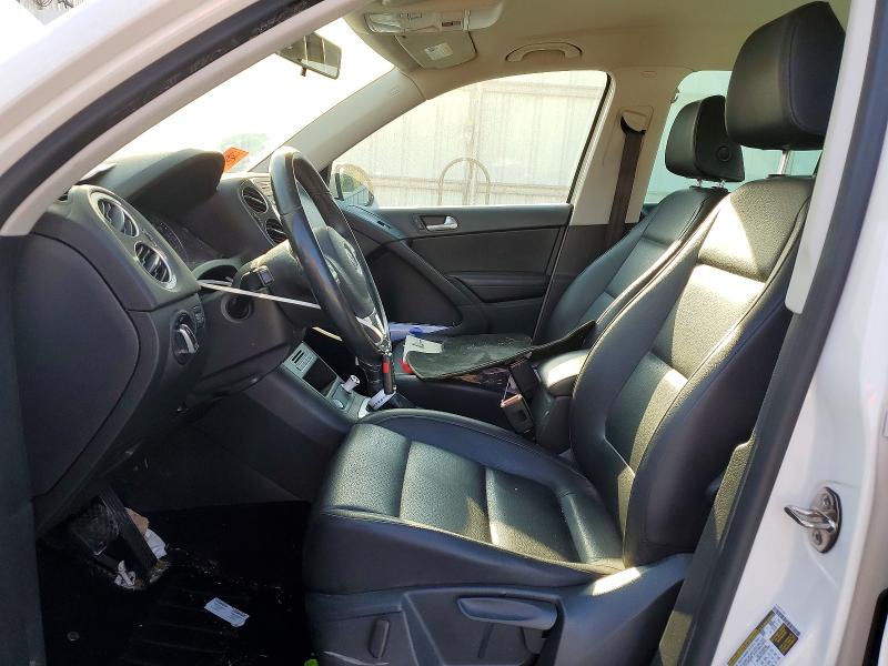 2014 Volkswagen Tiguan მანქანა იყიდება აუქციონზე, vin: WVGAV3AX6EW542996, აუქციონის ნომერი: 47505736