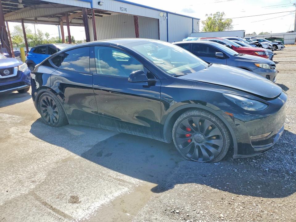 79912625 :رقم المزاد ، 7SAYGDEFXNF536596 vin ، 2022 Tesla Model Y مزاد بيع