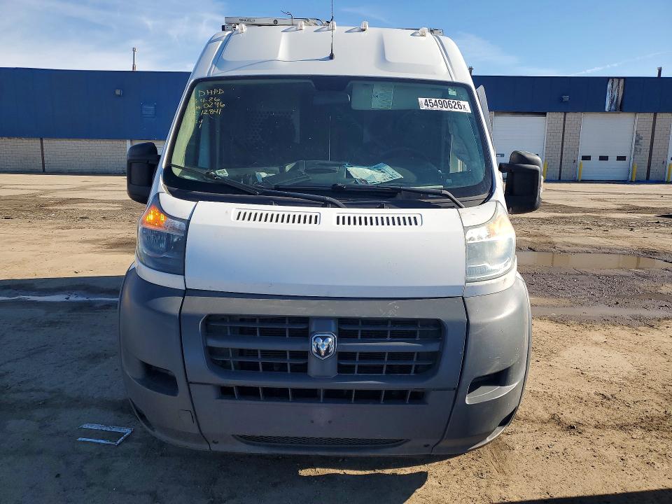 45490626 :رقم المزاد ، 3C6TRVCG6GE100296 vin ، 2016 Ram Promaster 2500 مزاد بيع