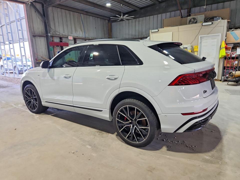 45609666 :رقم المزاد ، WA1EVBF1XND033763 vin ، 2022 Audi Q8 مزاد بيع