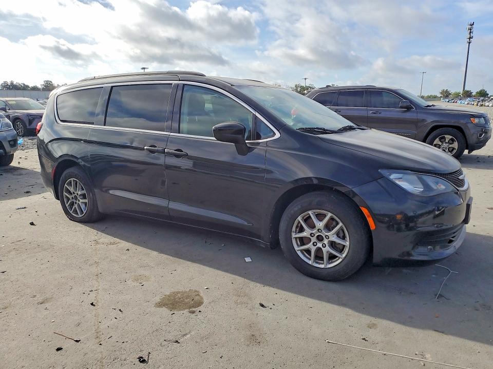 Продаж на аукціоні авто 2020 Chrysler Voyager, vin: 2C4RC1DG6LR164343, номер лоту: 45580496