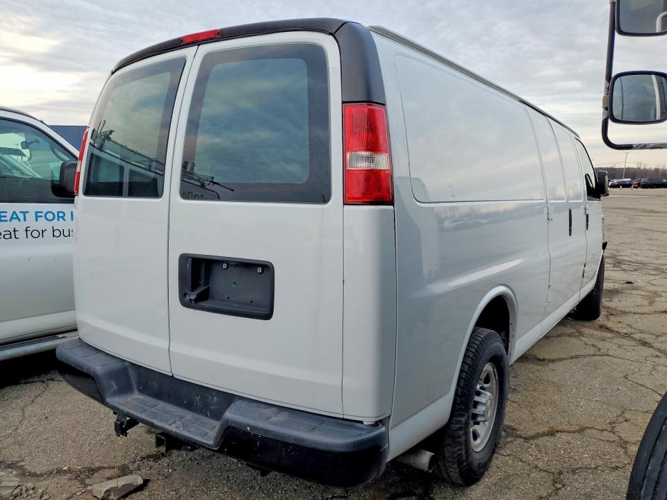 Продажа на аукционе авто 2018 Chevrolet Express G2500, vin: 1GCWGBFP6J1236170, номер лота: 48066086