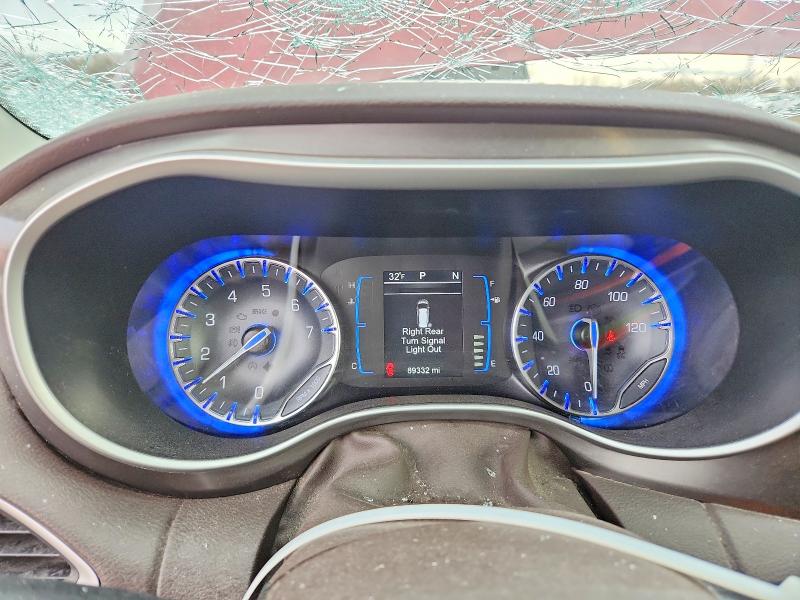 46036576 :رقم المزاد ، 2C4RC1BG3HR584393 vin ، 2017 Chrysler Pacifica مزاد بيع