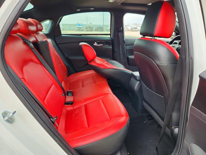 41605416 :رقم المزاد ، 3KPF34ADXME340912 vin ، 2021 Kia Forte مزاد بيع
