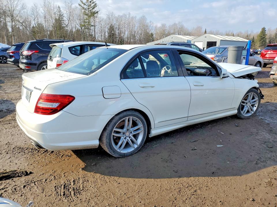 Продажа на аукционе авто 2012 Mercedes-benz C, vin: WDDGF8FB0CF916799, номер лота: 41959336