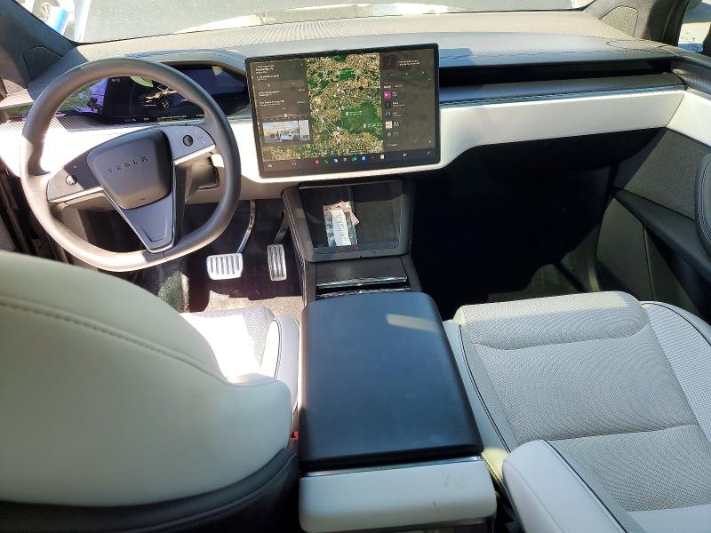 46701436 :رقم المزاد ، 7SAXCBE66RF440725 vin ، 2024 Tesla Model X مزاد بيع