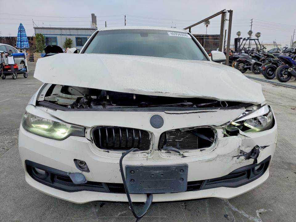 Продаж на аукціоні авто 2016 Bmw 320, vin: WBA8E1G50GNT38018, номер лоту: 46956906