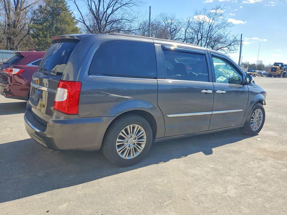 41957436 :رقم المزاد ، 2C4RC1CG0GR207405 vin ، 2016 Chrysler Town & Country مزاد بيع