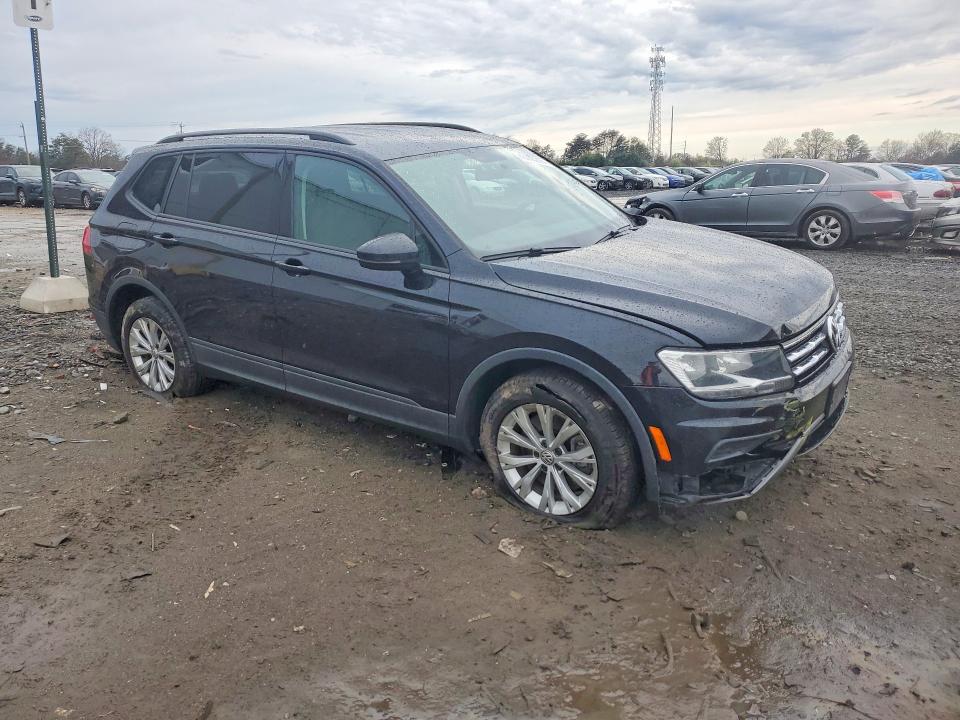 Продажа на аукционе авто 2018 Volkswagen Tiguan, vin: 3VV0B7AX6JM209015, номер лота: 46683216