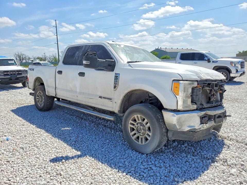 52226926 :رقم المزاد ، 1FT7W2BT7HED68982 vin ، 2017 Ford F250 مزاد بيع