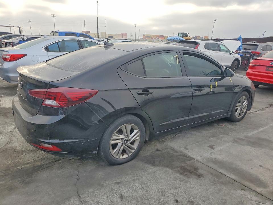 2020 Hyundai Elantra მანქანა იყიდება აუქციონზე, vin: KMHD84LF7LU930990, აუქციონის ნომერი: 47229586