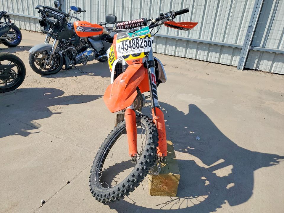 2017 Ktm 350 მანქანა იყიდება აუქციონზე, vin: VBKSXP433HM284664, აუქციონის ნომერი: 45488256