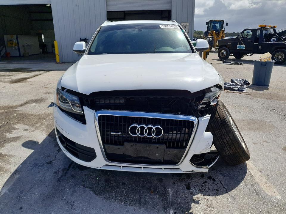 2010 Audi Q5 მანქანა იყიდება აუქციონზე, vin: WA1VKAFP6AA106212, აუქციონის ნომერი: 79653835