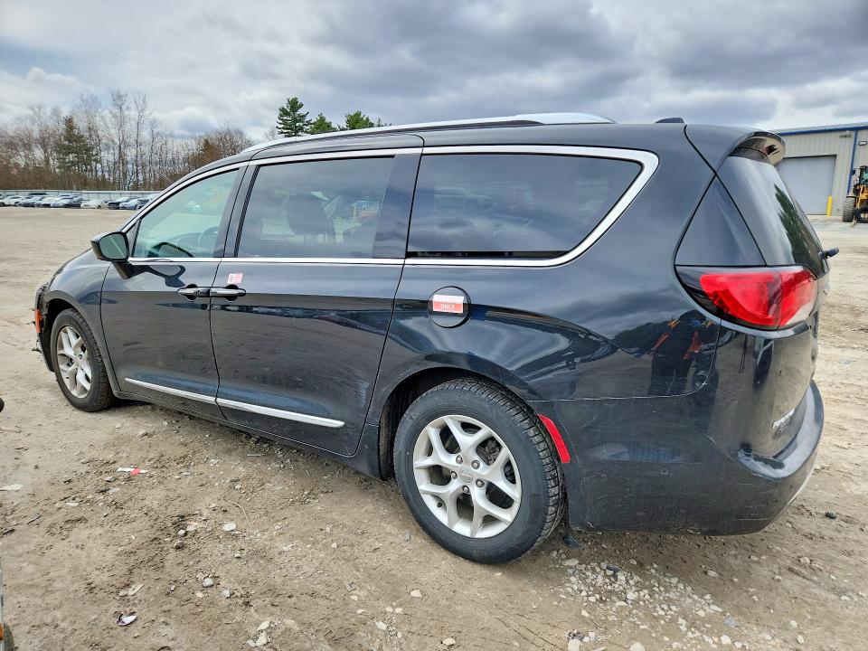47927916 :رقم المزاد ، 2C4RC1BG6JR131441 vin ، 2018 Chrysler Pacifica مزاد بيع