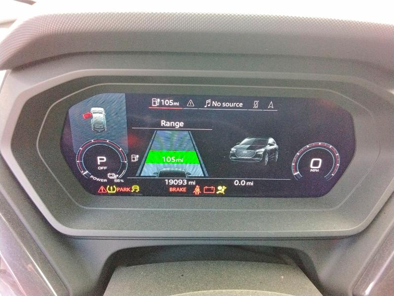 47027466 :رقم المزاد ، WA132BFZ3NP015495 vin ، 2022 Audi Q4 E-tron مزاد بيع