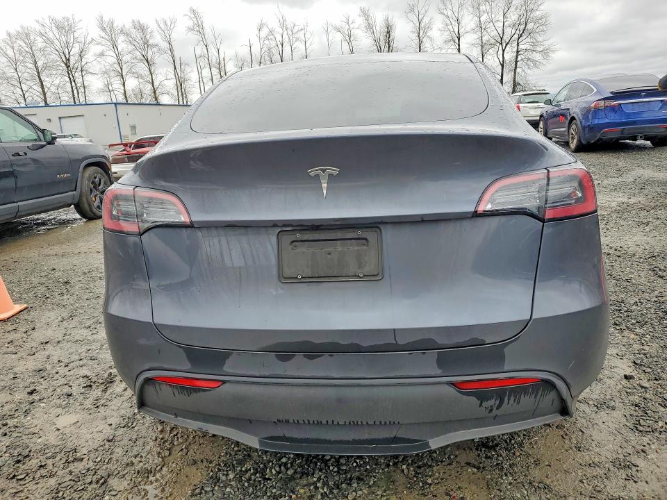 Продажа на аукционе авто 2023 Tesla Model Y, vin: 7SAYGDED8PF955855, номер лота: 46273676