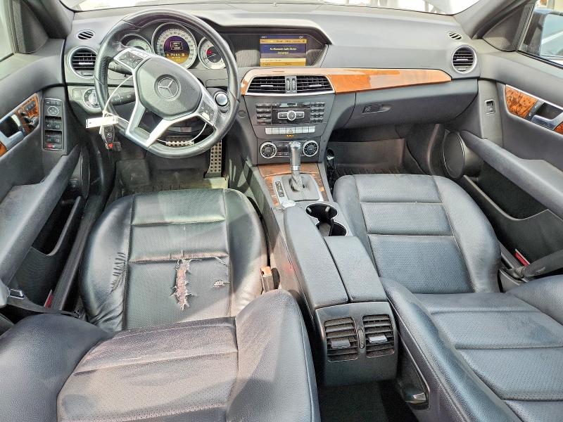 2012 Mercedes-benz C მანქანა იყიდება აუქციონზე, vin: WDDGF8BB9CR227221, აუქციონის ნომერი: 45977416