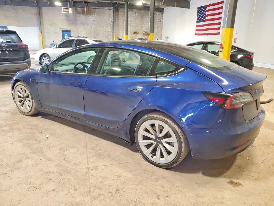 47259166 :رقم المزاد ، 5YJ3E1EA5NF372612 vin ، 2022 Tesla Model 3 مزاد بيع