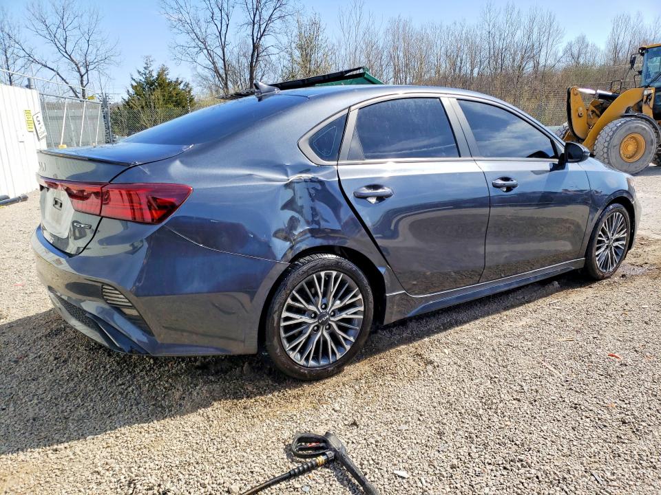46845256 :رقم المزاد ، 3KPF54AD6PE555623 vin ، 2023 Kia Forte مزاد بيع