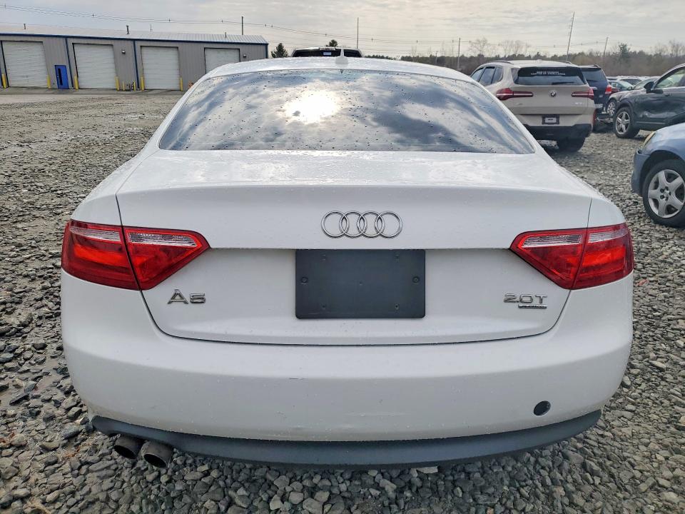 47804386 :رقم المزاد ، WAUCFAFR0BA039608 vin ، 2011 Audi A5 مزاد بيع