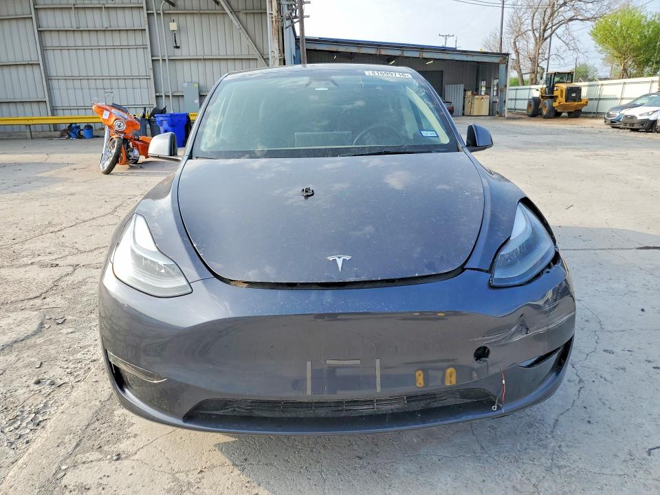 41699716 :رقم المزاد ، 7SAYGDEE9PF979056 vin ، 2023 Tesla Model Y مزاد بيع