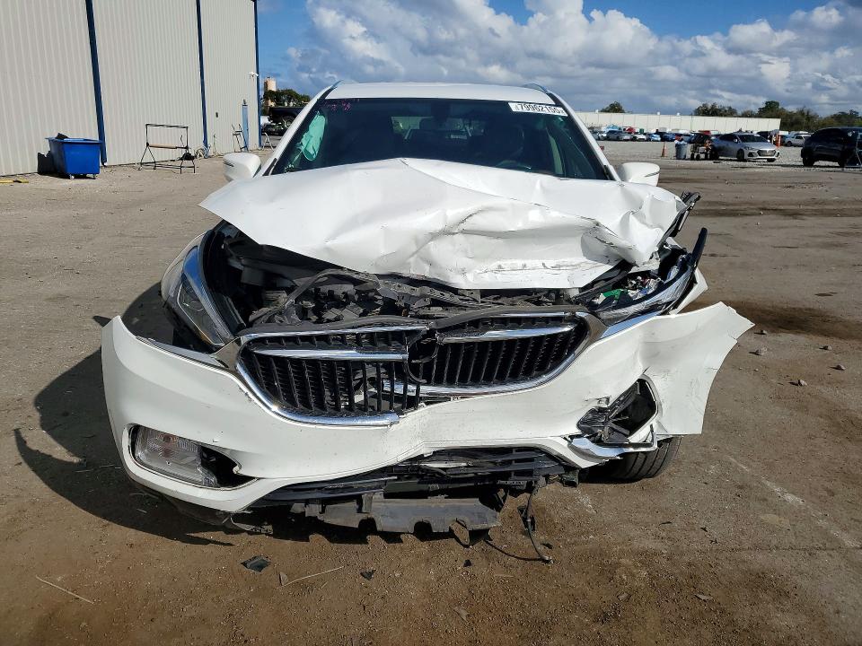 52272136 :رقم المزاد ، 5GAERBKW2JJ216017 vin ، 2018 Buick Enclave مزاد بيع