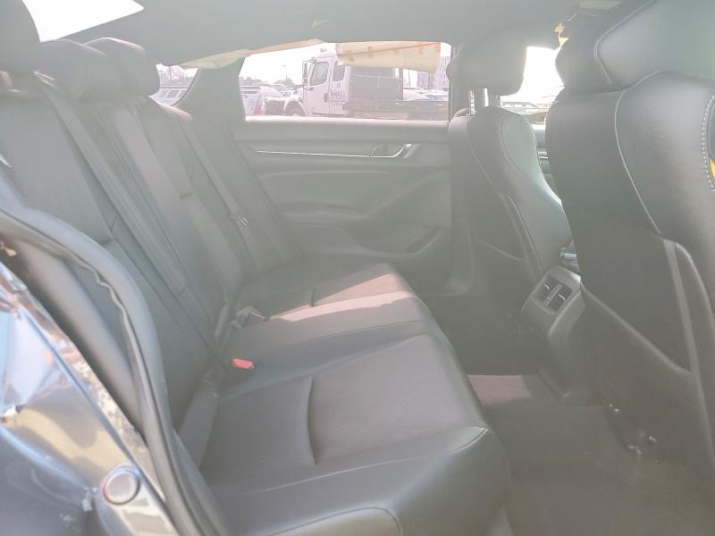 79687005 :رقم المزاد ، 1HGCV2F3XLA012085 vin ، 2020 Honda Accord مزاد بيع