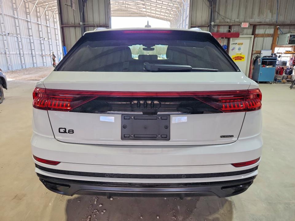 45609666 :رقم المزاد ، WA1EVBF1XND033763 vin ، 2022 Audi Q8 مزاد بيع