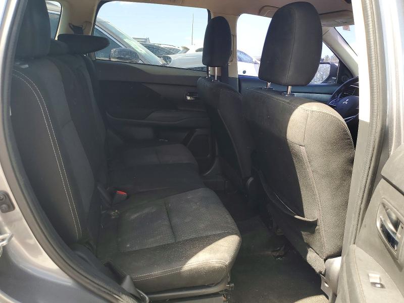 Продаж на аукціоні авто 2018 Mitsubishi Outlander, vin: JA4AD3A35JZ017435, номер лоту: 41961536