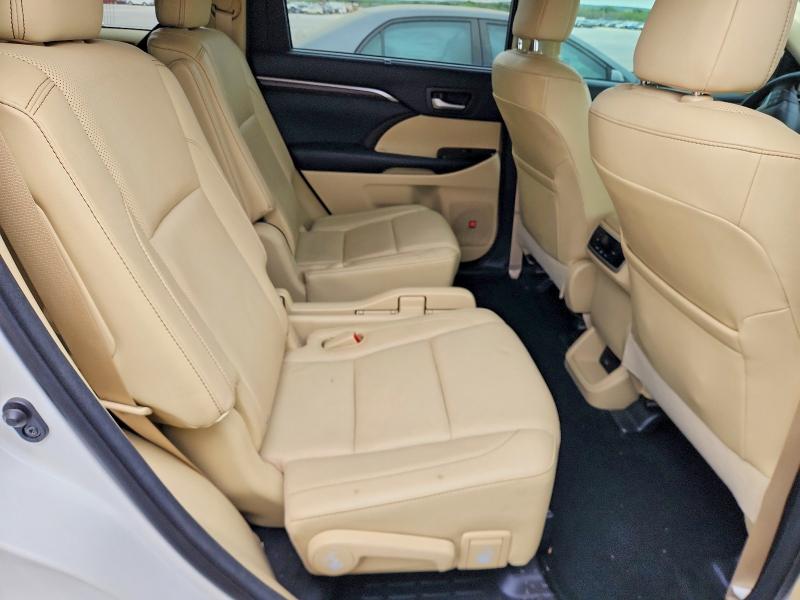 Продажа на аукционе авто 2016 Toyota Highlander, vin: 5TDYKRFH0GS135503, номер лота: 47814616