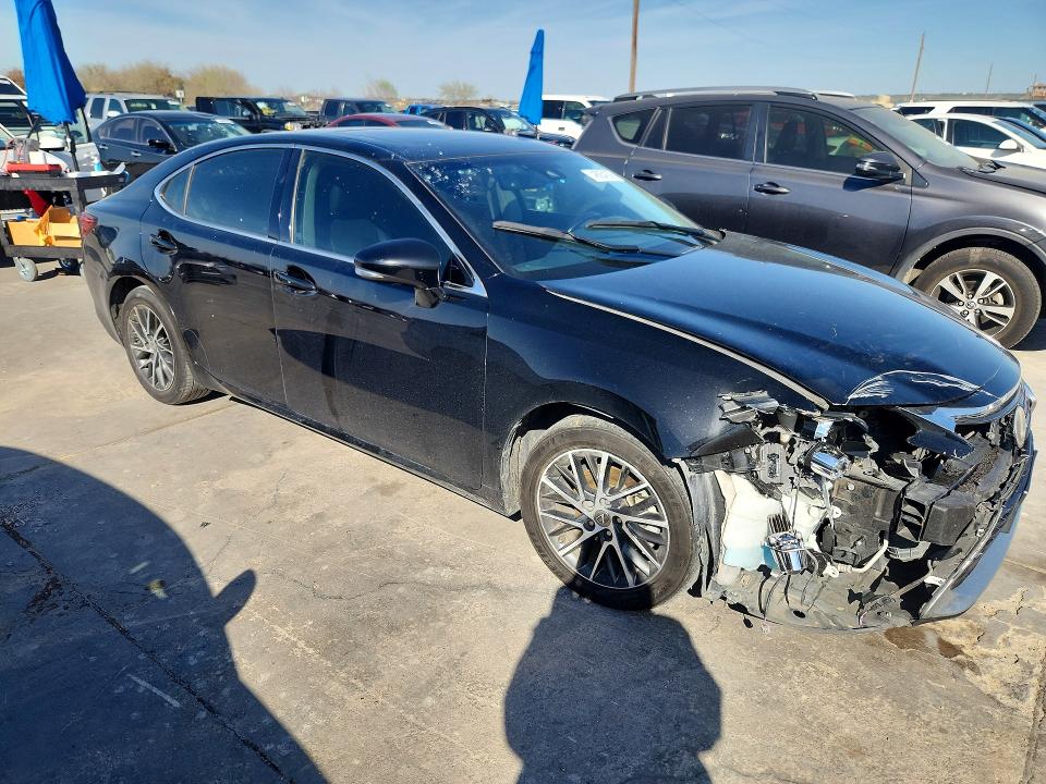 46054336 :رقم المزاد ، 58ABK1GG1JU092682 vin ، 2018 Lexus Es 350 مزاد بيع