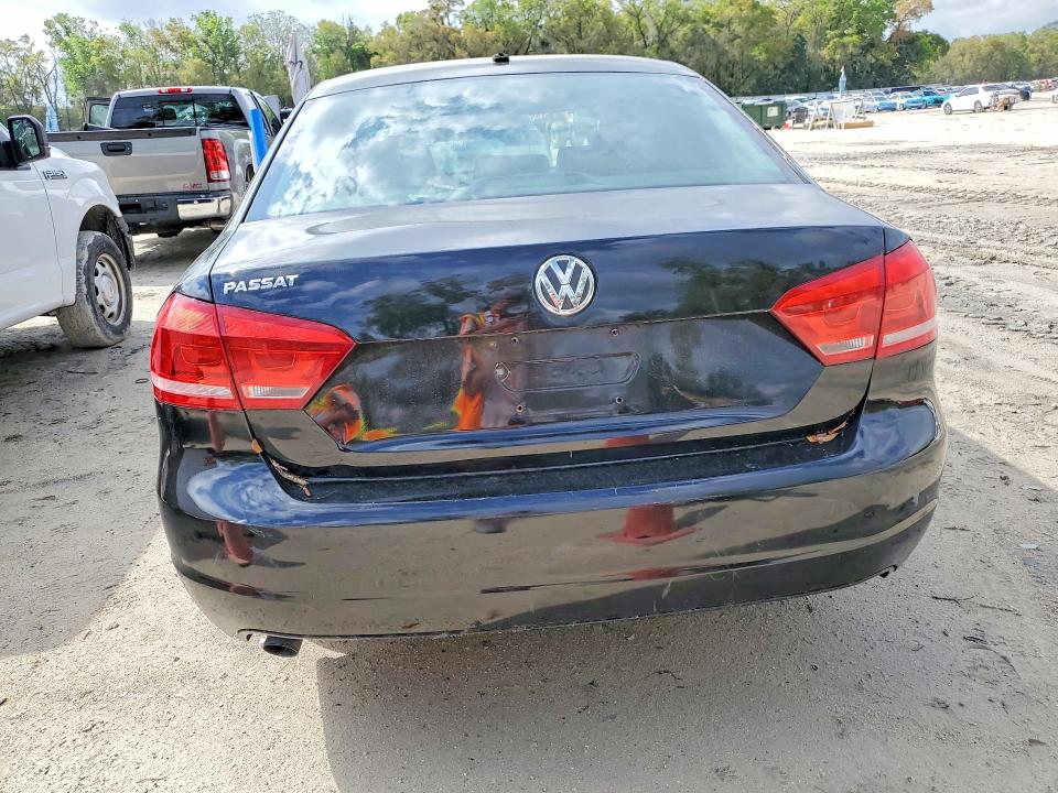 46206986 :رقم المزاد ، 1VWAH7A38DC075660 vin ، 2013 Volkswagen Passat مزاد بيع