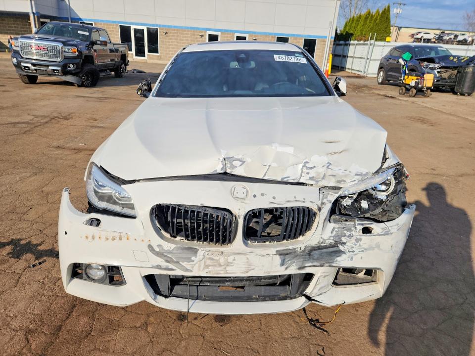 45702796 :رقم المزاد ، WBAKP9C56GD981029 vin ، 2016 Bmw 550 مزاد بيع
