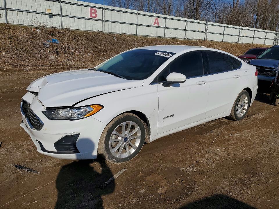 Продажа на аукционе авто 2019 Ford Fusion, vin: 3FA6P0LU7KR265446, номер лота: 47916006