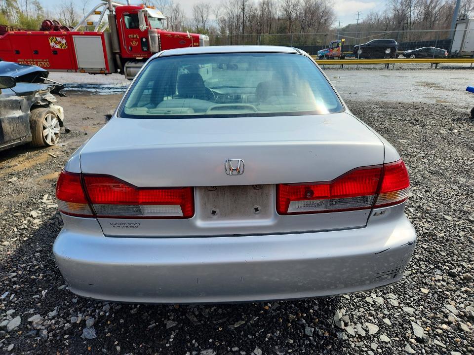 2001 Hond Accord მანქანა იყიდება აუქციონზე, vin: 1HGCG65571A083195, აუქციონის ნომერი: 41602986