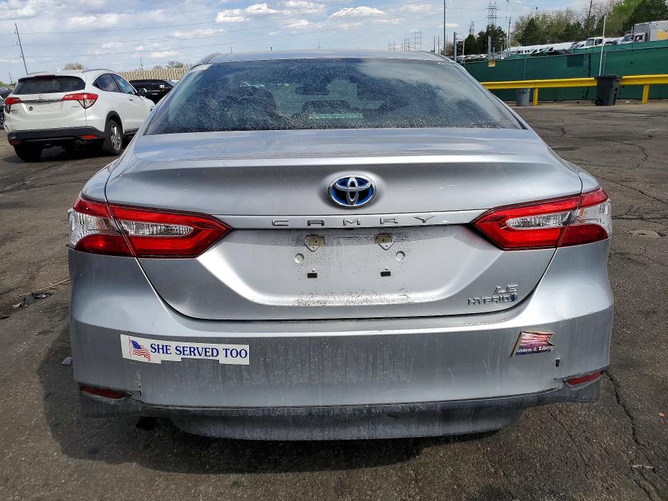 2018 Toyota Camry Hybrid მანქანა იყიდება აუქციონზე, vin: 4T1B31HK3JU504642, აუქციონის ნომერი: 46114076