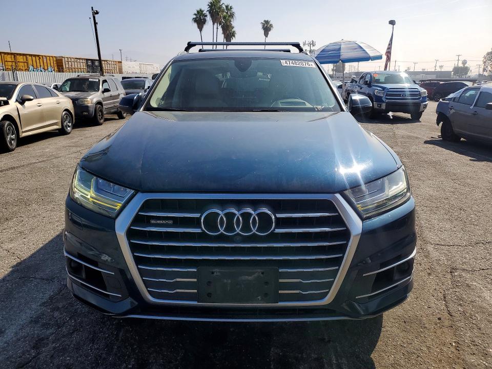 Продажа на аукционе авто 2018 Audi Q7, vin: WA1VAAF79JD030308, номер лота: 47482076
