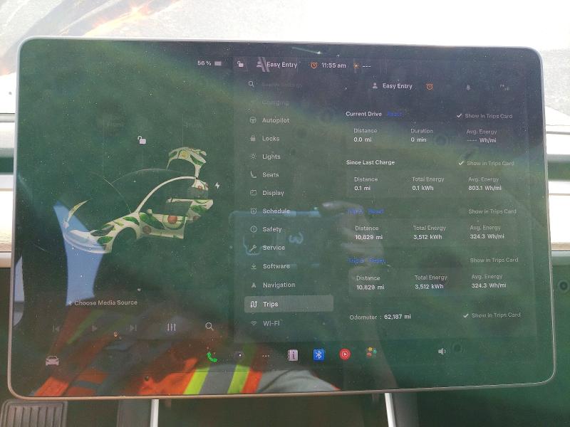 41717966 :رقم المزاد ، 5YJ3E1EB8JF119318 vin ، 2018 Tesla Model 3 مزاد بيع