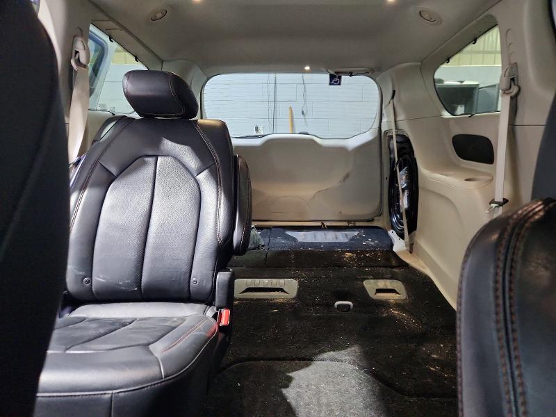 Продажа на аукционе авто 2018 Chrysler Pacifica, vin: 2C4RC1BGXJR143981, номер лота: 46901996