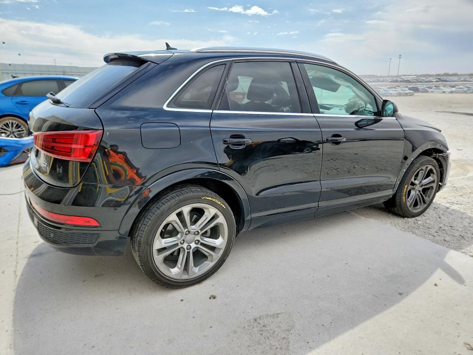 Продажа на аукционе авто 2018 Audi Q3, vin: WA1JCCFS7JR031081, номер лота: 48280876