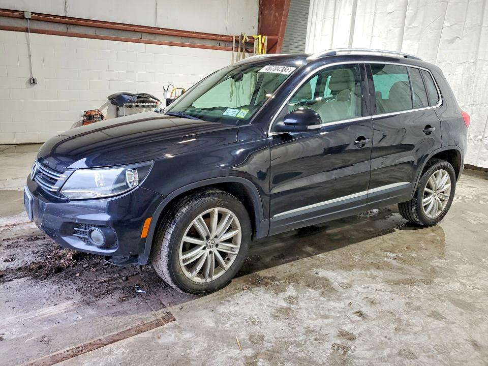 46704386 :رقم المزاد ، WVGBV7AX4CW598086 vin ، 2012 Volkswagen Tiguan مزاد بيع