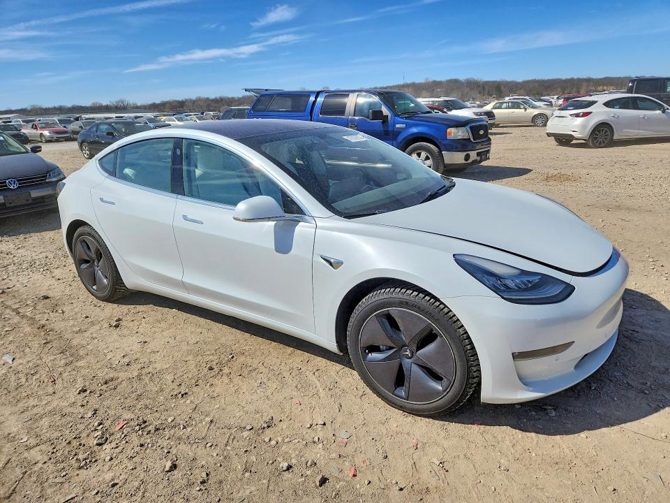 Продажа на аукционе авто 2018 Tesla Model 3, vin: 5YJ3E1EB1JF099977, номер лота: 47035536